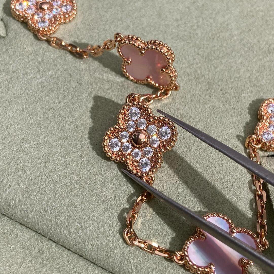 [Super CiCi ]CLOVER 10 MOTIFS DIAMOND PINK MOP NECKLACE
