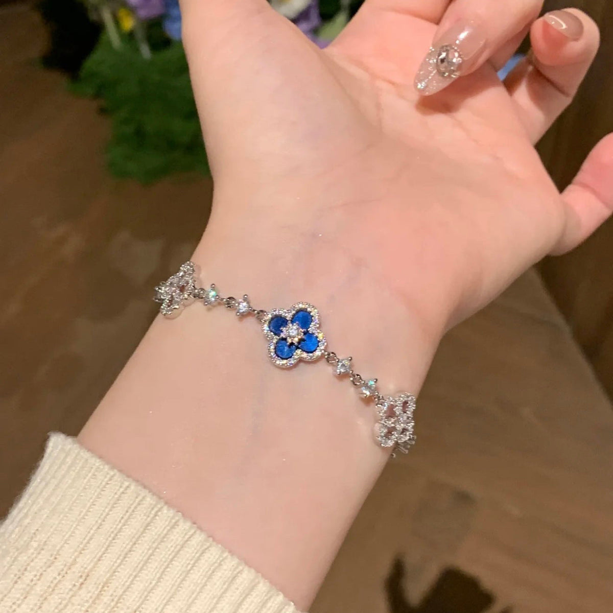 [Super CiCi ]CLOVER 5 MOTIF PINK BLUE RED WHITE BRACELET