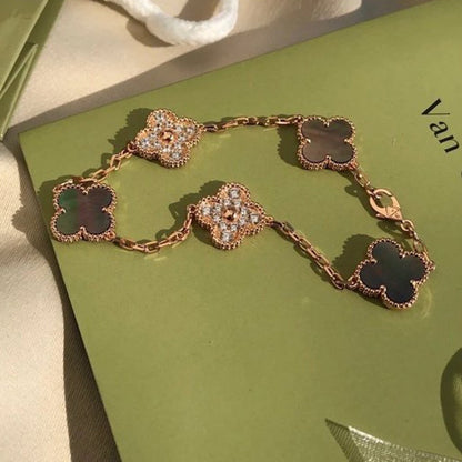 [Super CiCi ] CLOVER 5 MOTIF GRAY MOP BRACELET COLLECTION