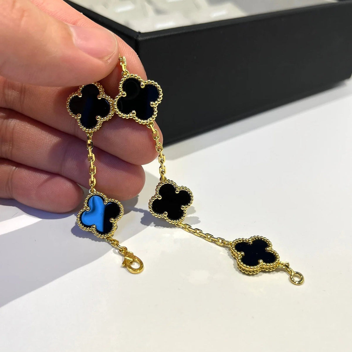 [Super CiCi ] CLOVER 5 MOTIF ONYXS BRACELET COLLECTION