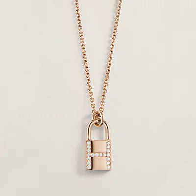 [Super CiCi ]HM ADVANCED NICHE LOCK HEAD NECKLACE DIAMONDS