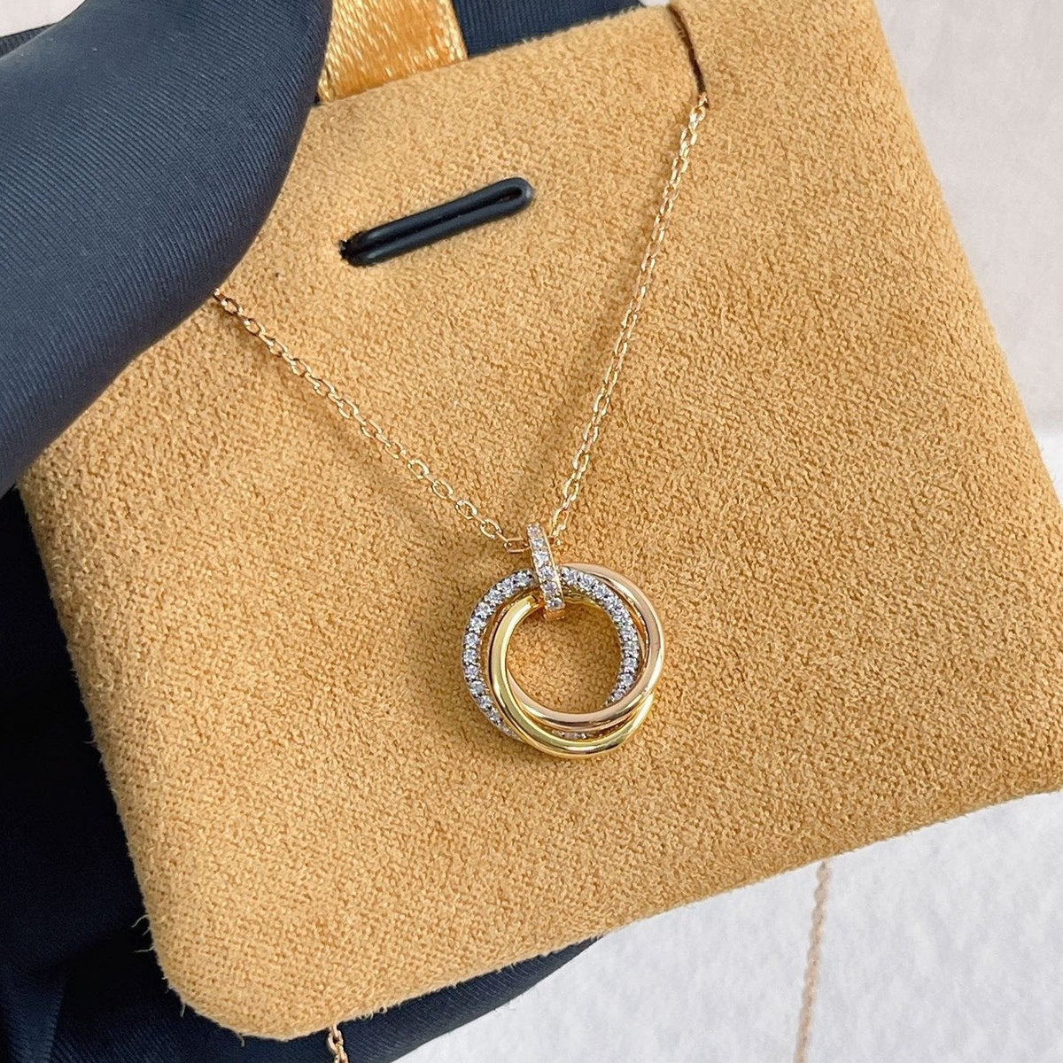 [Super CiCi ]TRINITY NECKLACE SILVER GOLD PINK GOLD DIAMONDS