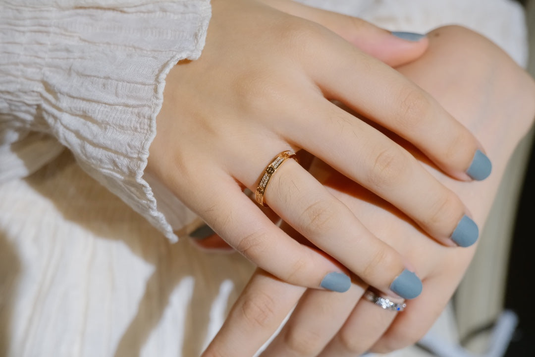 [Super CiCi ]LOVE RING 2.65MM DIAMOND