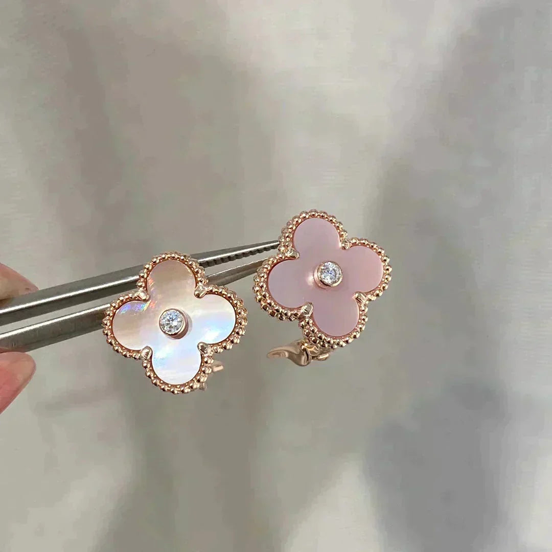 [Super CiCi ]CLOVER MEDIUM 1 MOTIFS  PINK MOP DIAMOND EARRINGS