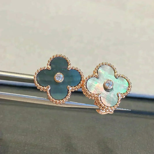 [Super CiCi ]CLOVER MEDIUM 1 MOTIFS GRAY MOP  DIAMOND EARRINGS
