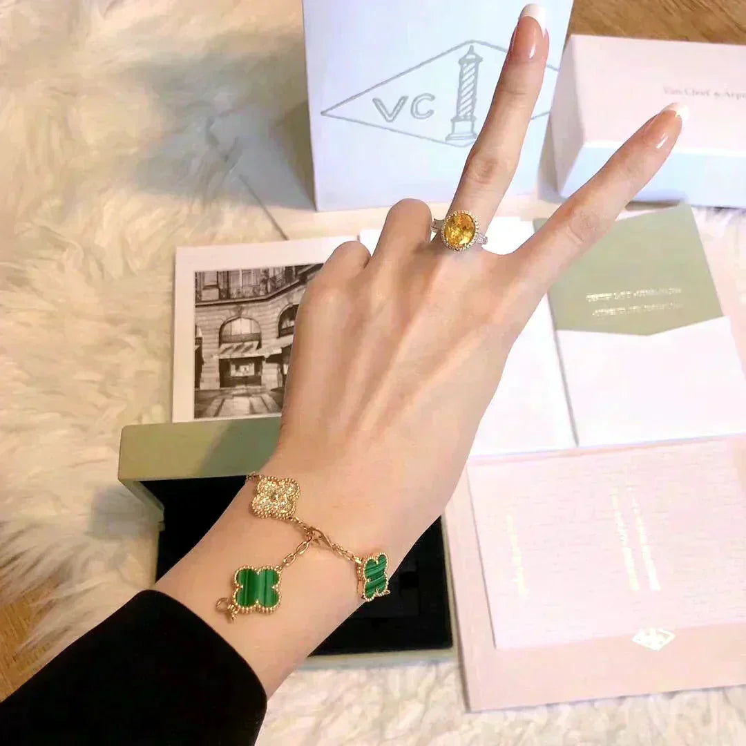 [Super CiCi ] CLOVER 5 MOTIF MALACHITE BRACELET COLLECTION