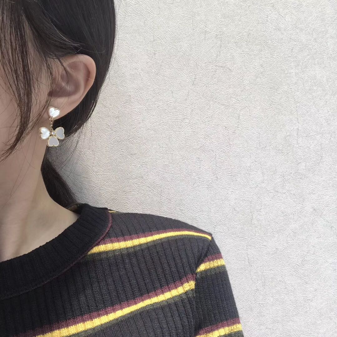 [Super CiCi ]CLOVER SWEET WHITE MOP EARRINGS