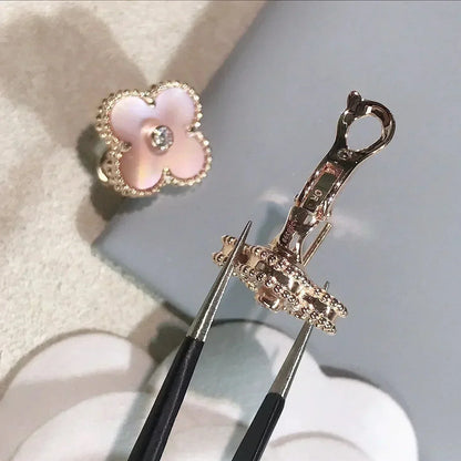 [Super CiCi ]CLOVER MEDIUM 1 MOTIFS  PINK MOP DIAMOND EARRINGS
