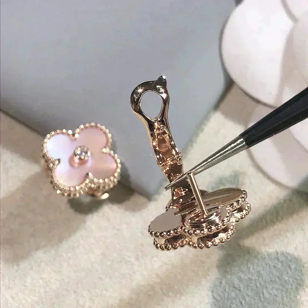 [Super CiCi ]CLOVER MEDIUM 1 MOTIFS  PINK MOP DIAMOND EARRINGS
