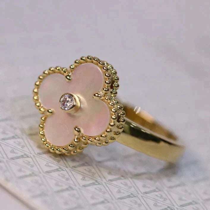 [Super CiCi ]CLOVER PINK MOP RING GOLD DIAMOND