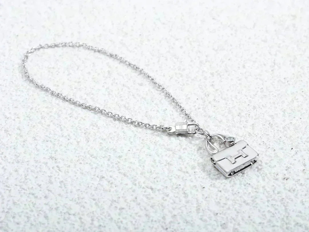 [Super CiCi ]AMULETTE PEDANT SILVER NECKLACE