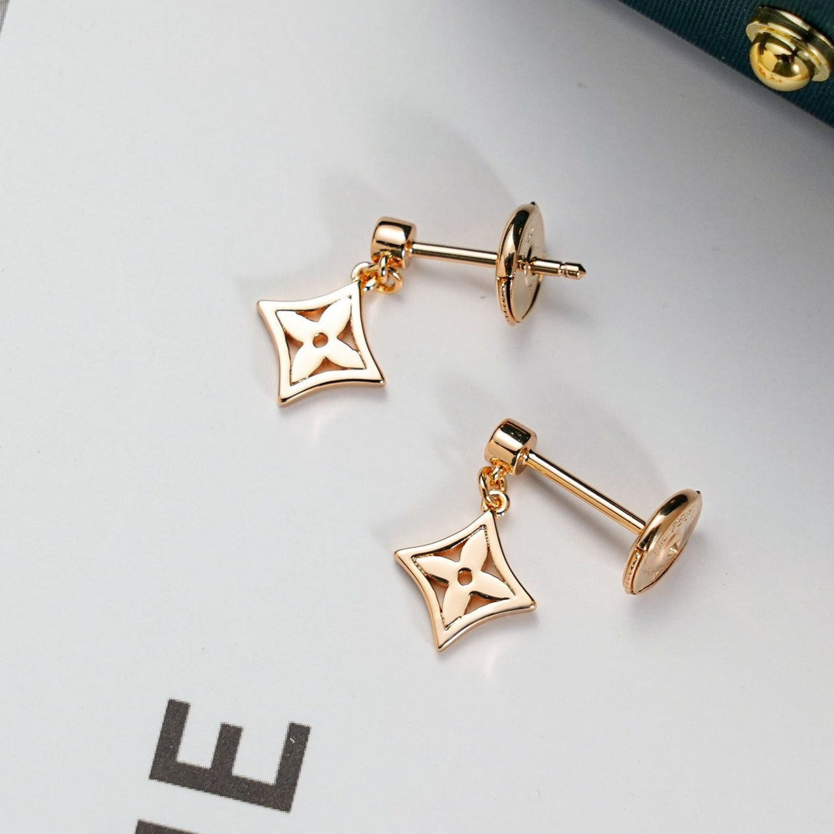 [Super CiCi ]STAR EARRINGS GOLD