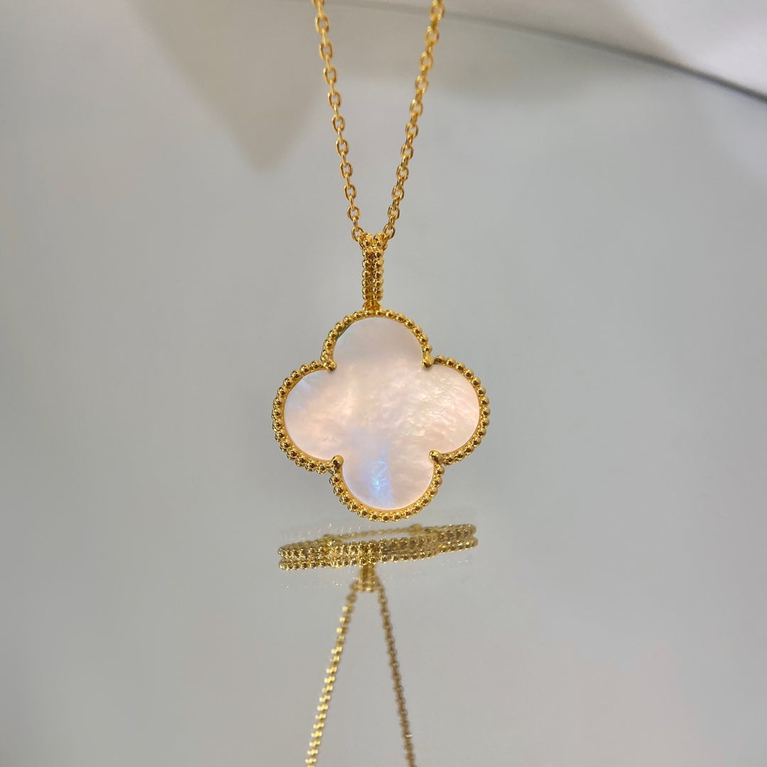 [Super CiCi ]CLOVER 25MM MOP LARGE PENDANT NECKLACE