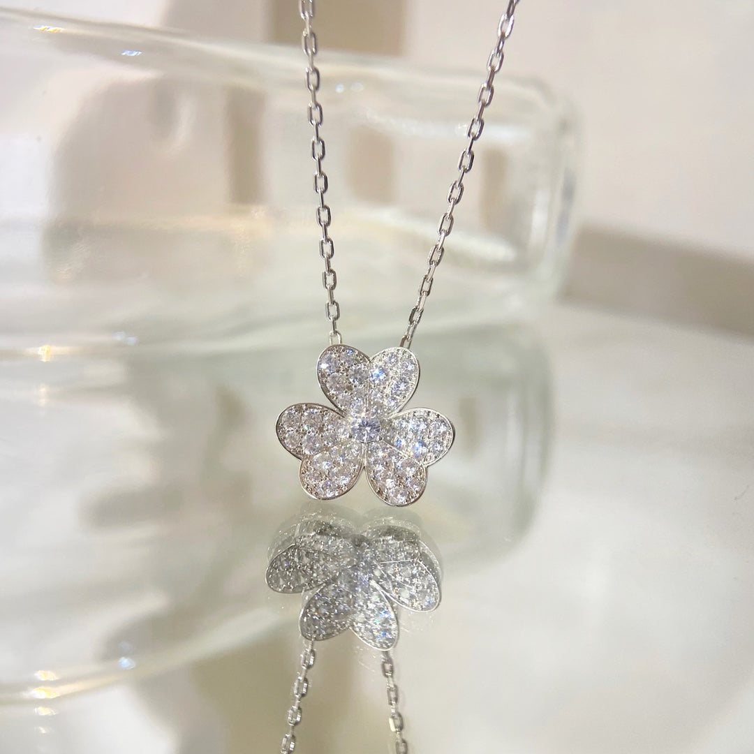 [Super CiCi ]FLOWER DIAMOND NECKLACE