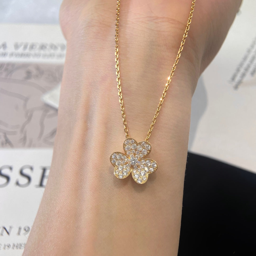 [Super CiCi ]FLOWER DIAMOND NECKLACE