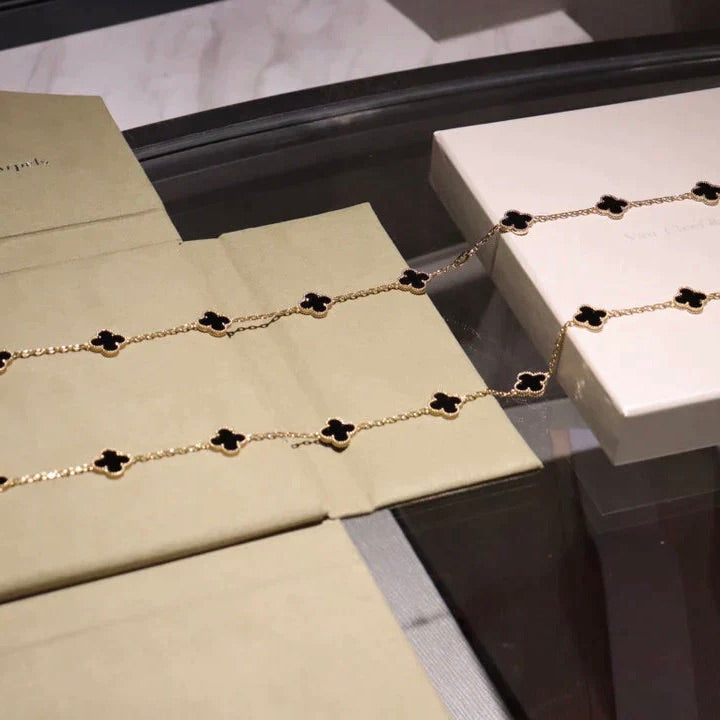 [Super CiCi ]CLOVER 20 MOTIFS ONYX NECKLACE