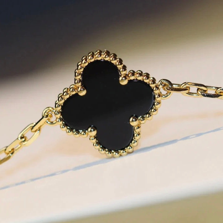 [Super CiCi ]CLOVER 20 MOTIFS ONYX NECKLACE