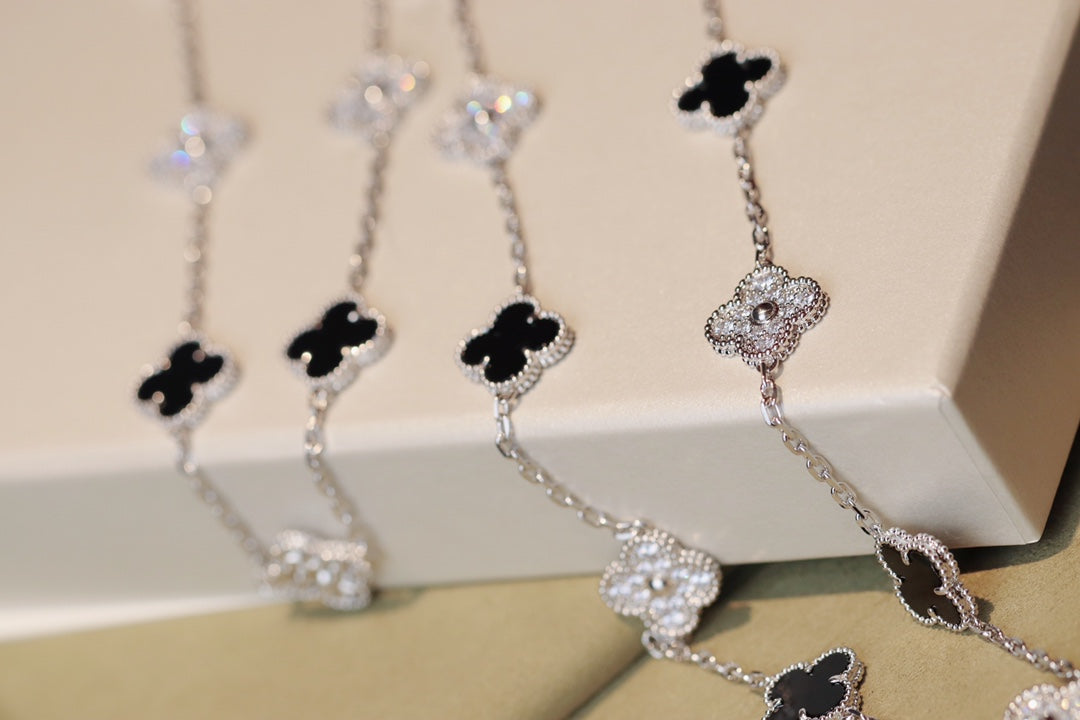 [Super CiCi ]CLOVER 20 MOTIFS ONYX DIAMOND SILVER