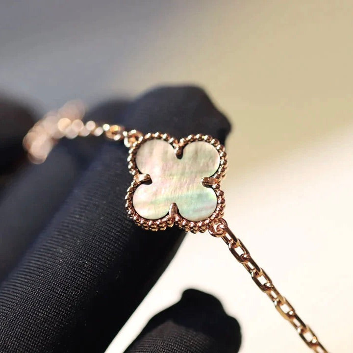 [Super CiCi ]CLOVER 20 MOTIFS DARK MOP DIAMOND  NECKLACE
