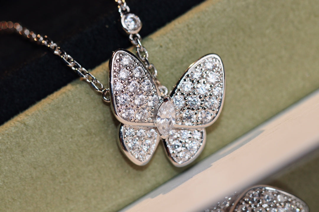 [Super CiCi ]BUTTERFLY DIAMOND NECKLACE