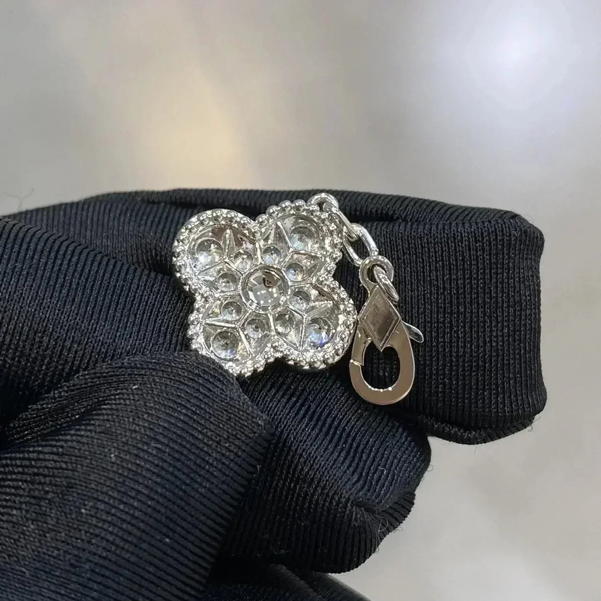 [Super CiCi ] CLOVER 5 MOTIF FULL DIAMOND BRACELET COLLECTION