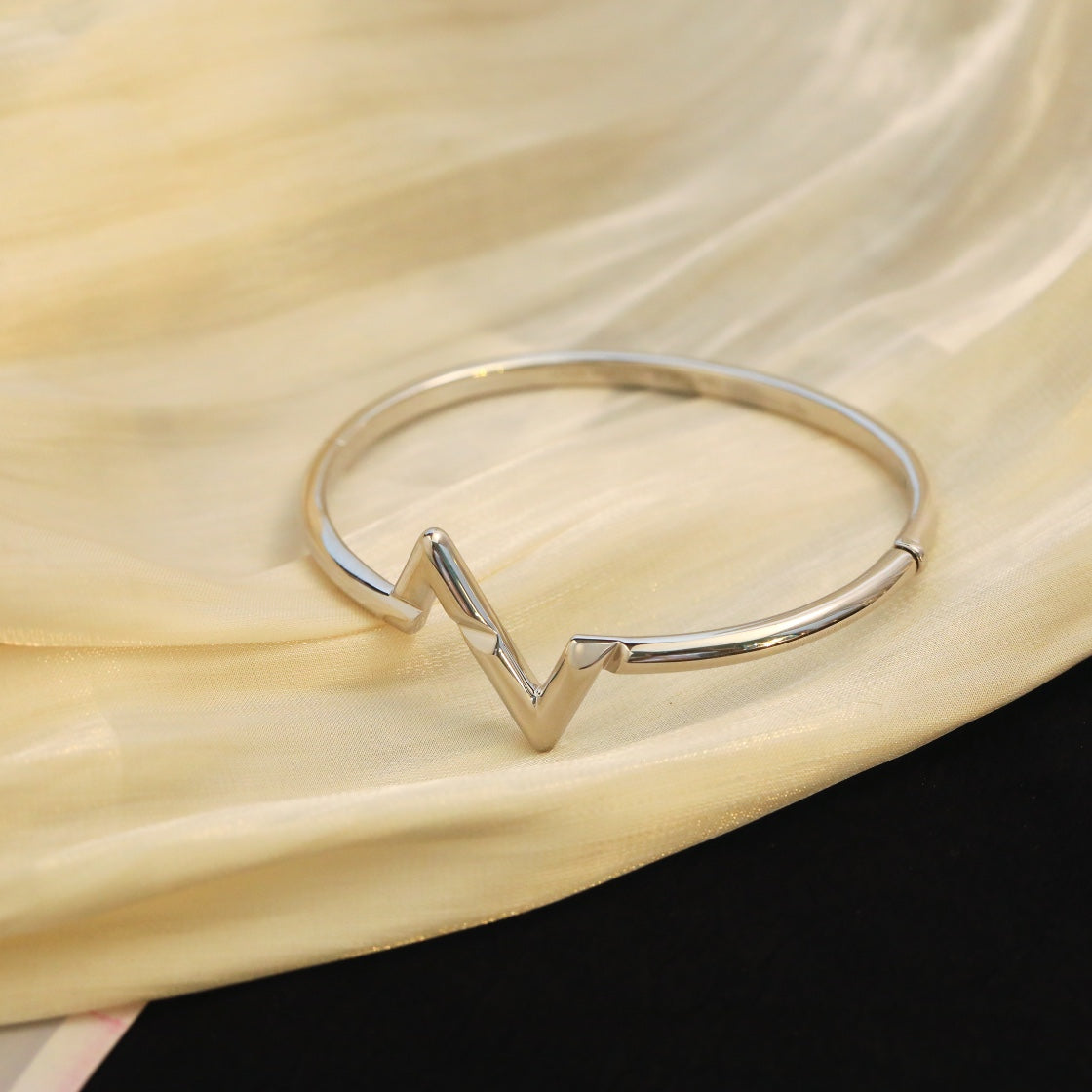 [Super CiCi ]VOLTE UPSITE DOWN BRACELET