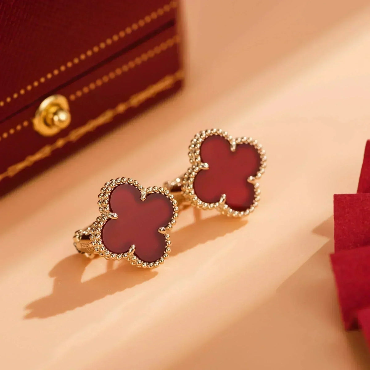 [Super CiCi ]CLOVER MEDIUM 1 MOTIFS CARNELIAN  EARRINGS