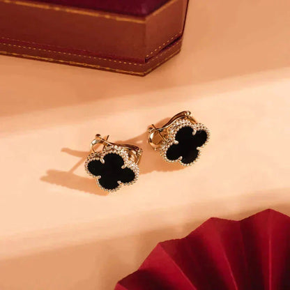 [Super CiCi ]CLOVER MEDIUM 1 MOTIFS  ONYX STUD EARRINGS