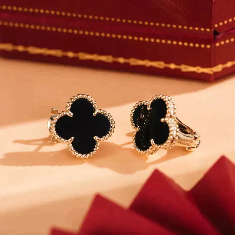 [Super CiCi ]CLOVER MEDIUM 1 MOTIFS  ONYX STUD EARRINGS