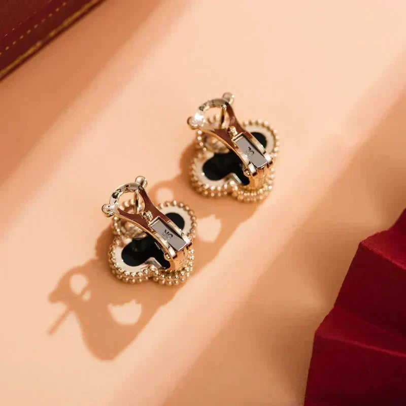 [Super CiCi ]CLOVER MEDIUM 1 MOTIFS  ONYX STUD EARRINGS