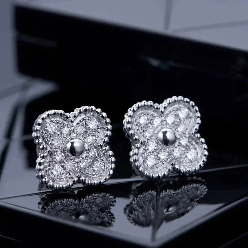 [Super CiCi ]CLOVER 1 MOTIFS DIAMOND STUD EARRINGS SILVER