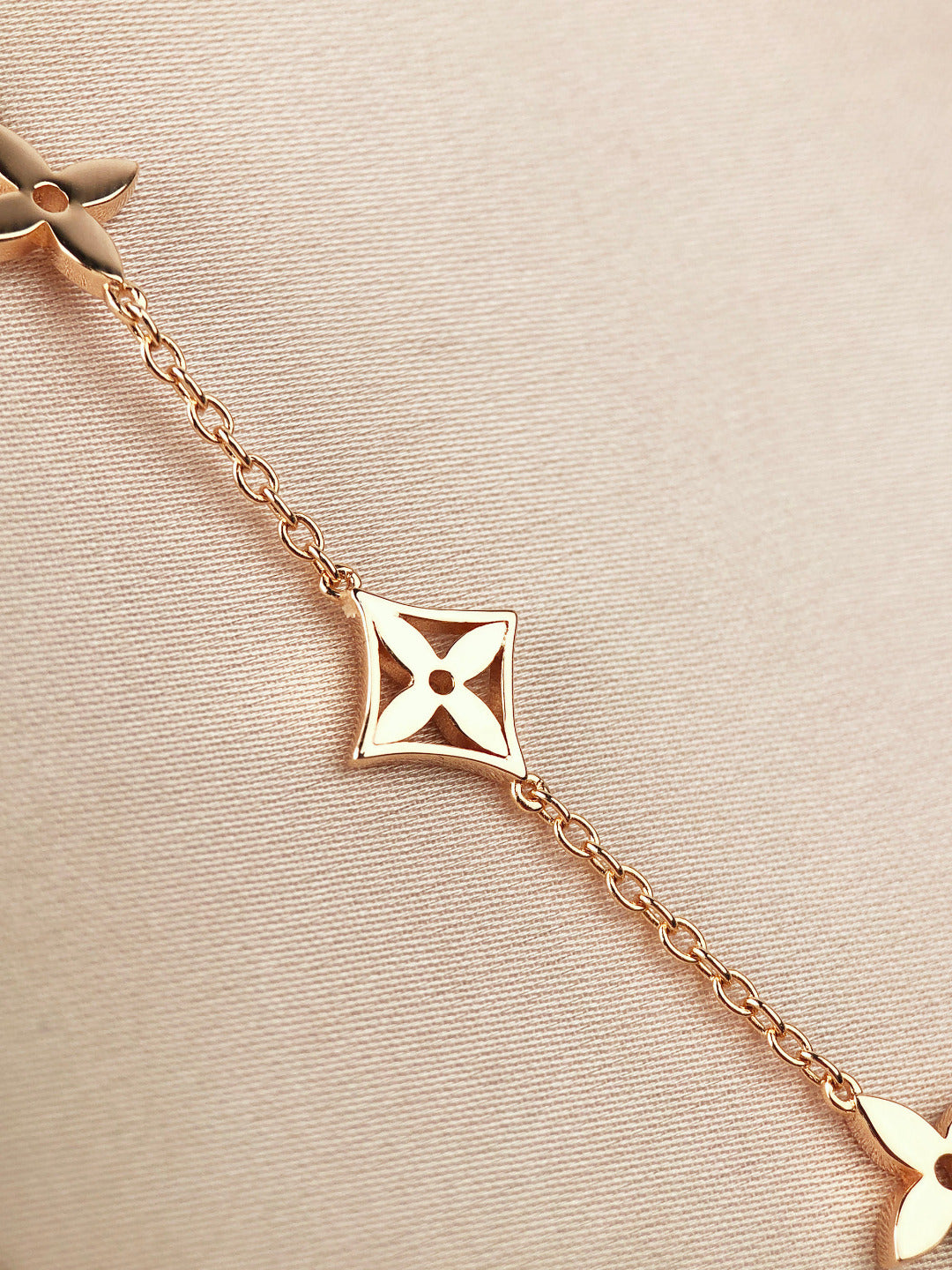 [Super CiCi ]STAR AND SUN 7 MOTIFS GOLD BRACELET