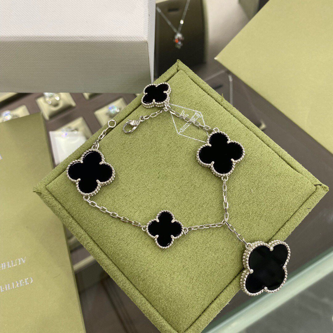 [Super CiCi ]CLOVER 5 MOTIFS SIVLER ONYX BRACELET