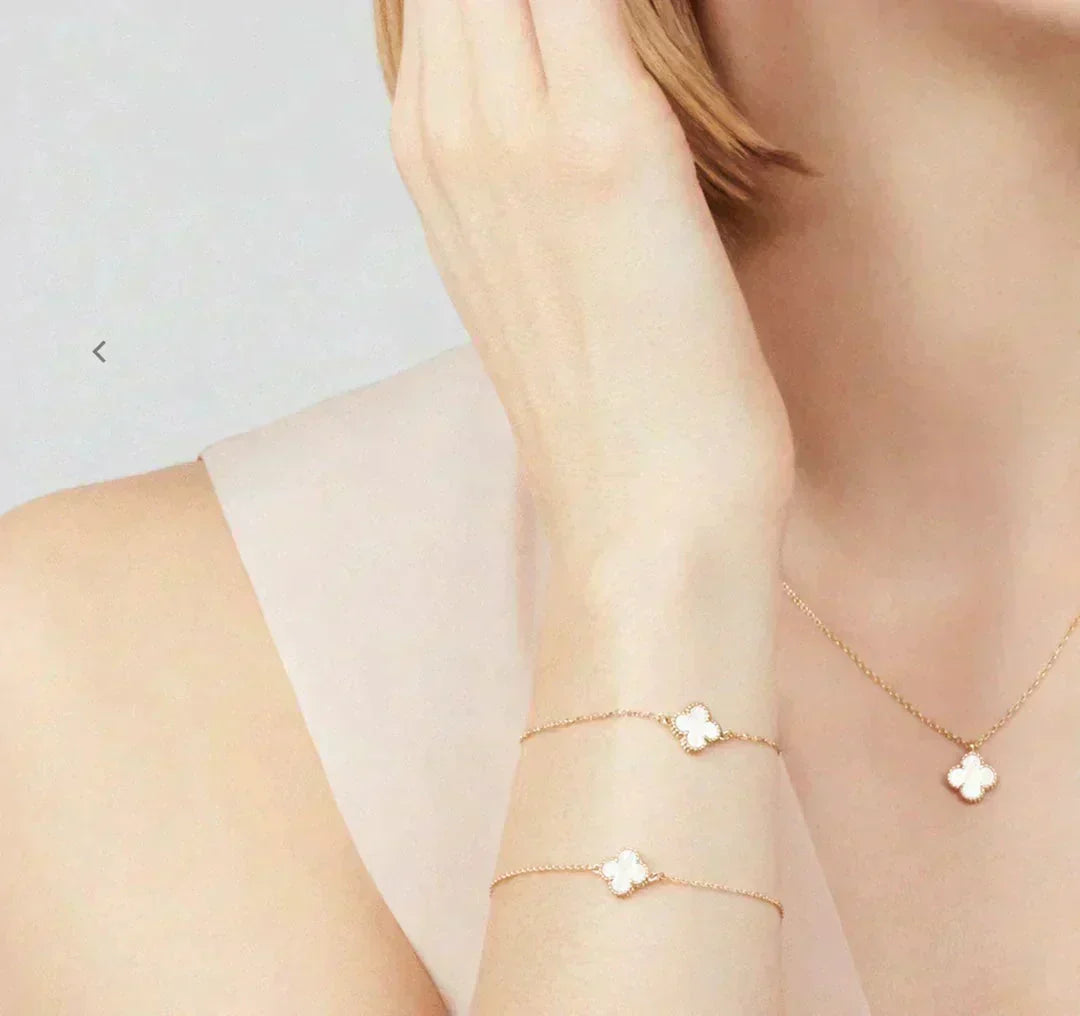 [Super CiCi ]CLOVER MINI 9.5MM WHITE MOTHER-OF-PEARL NECKLACE