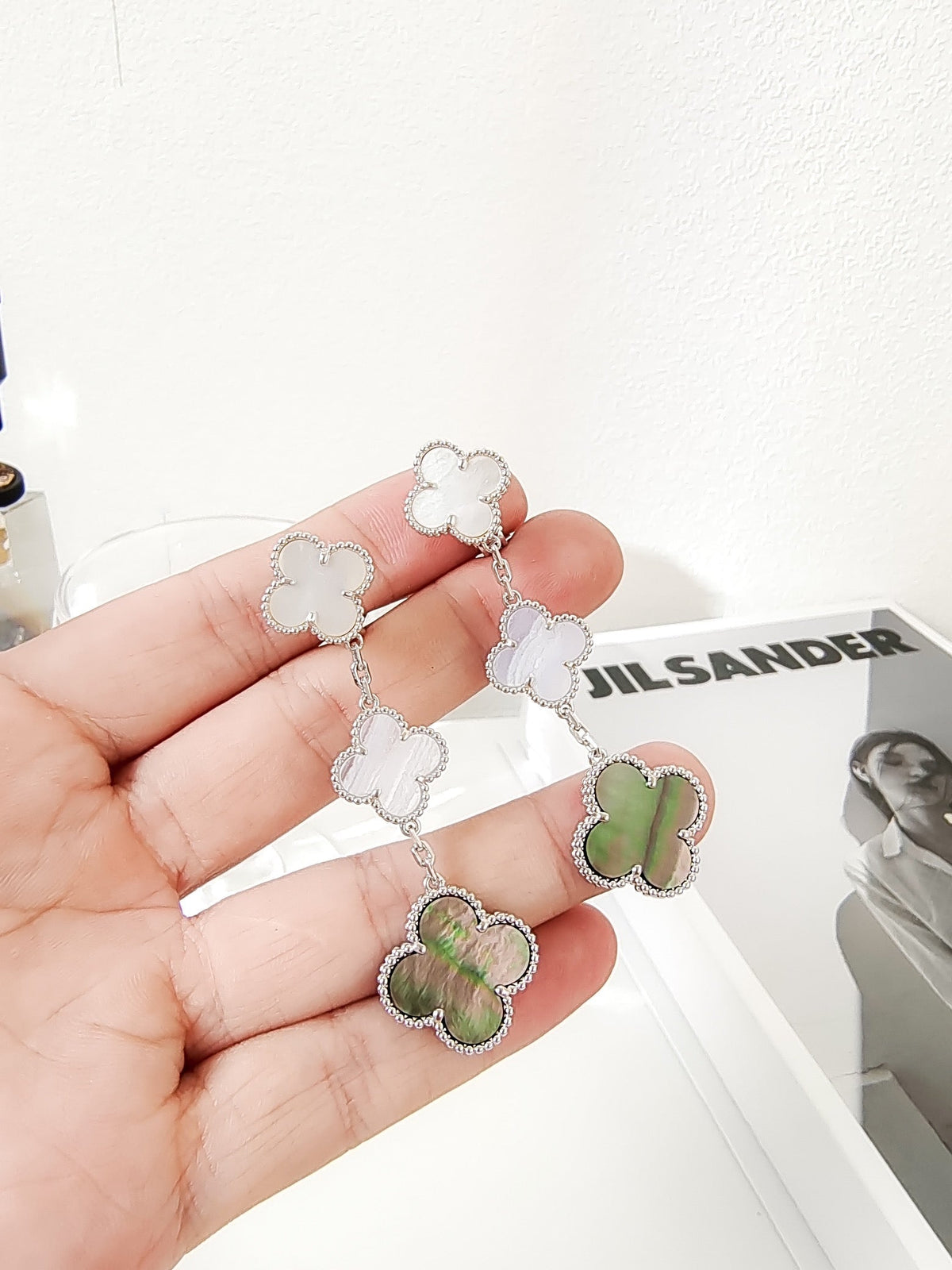 [Super CiCi ]CLOVER 3 MOTIFS CHALCEDONY DARK MOP SILVER EARRINGS