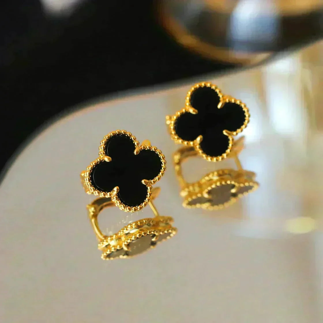 [Super CiCi ]CLOVER MEDIUM 1 MOTIFS  ONYX STUD EARRINGS