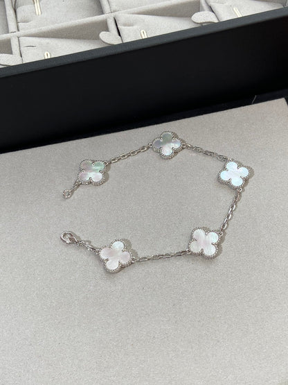 [Super CiCi ]CLOVER WHITE PEARL MOP 5 MOTIF BRACELET COLLECTION