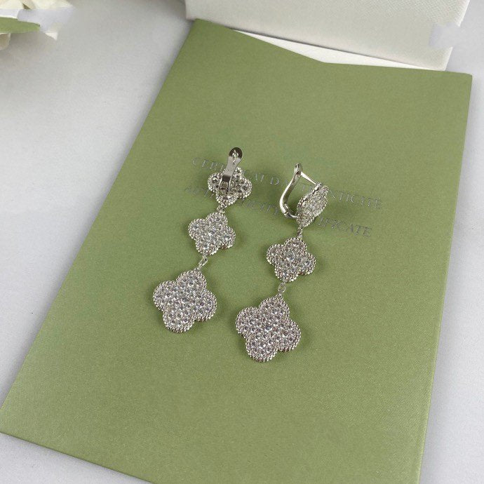 [Super CiCi ]CLOVER 3 MOTIF DIAMOND SILVER DROP EARRINGS