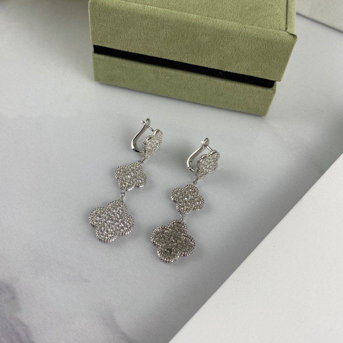 [Super CiCi ]CLOVER 3 MOTIF DIAMOND SILVER DROP EARRINGS