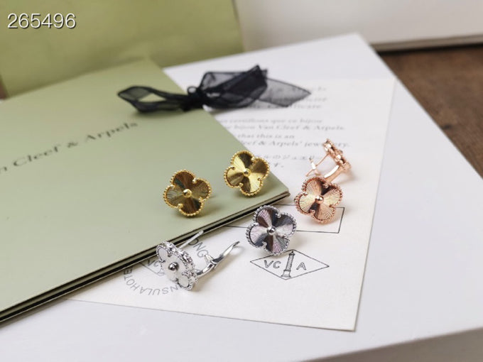 [Super CiCi ]CLOVER MEDIUM STUD EARRINGS