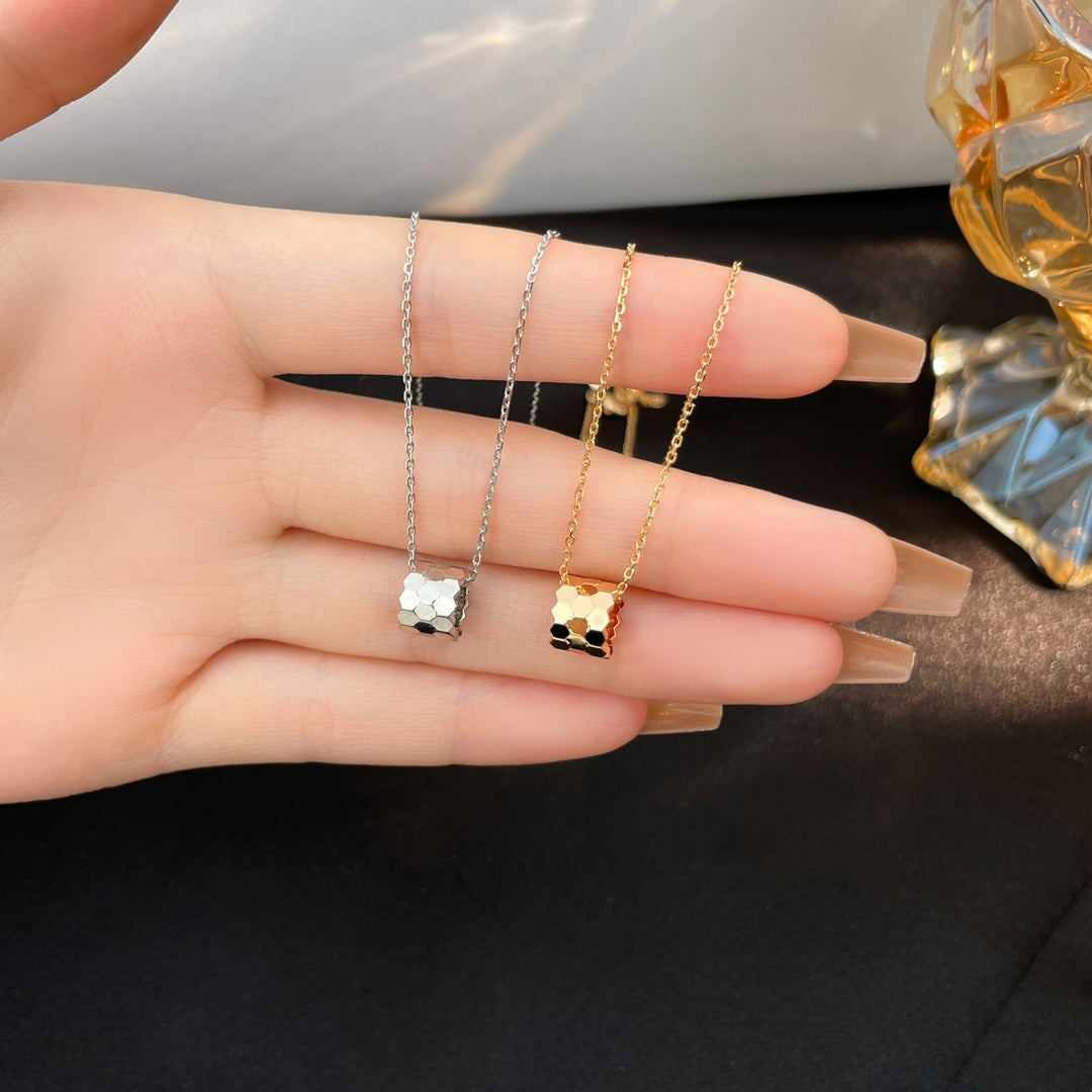 [Super CiCi ]BEE MINI NECKLACE