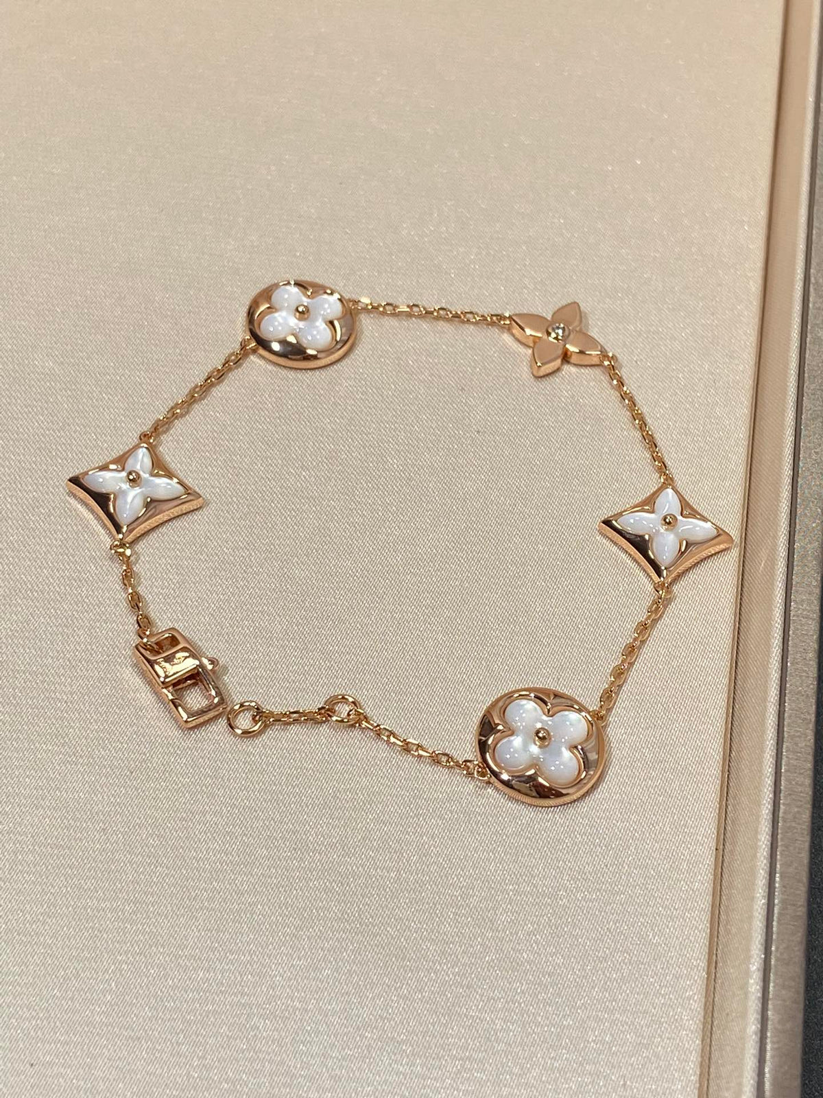 [Super CiCi ]STAR AND SUN 5 MOTIF MOP PINK GOLD BRACELET