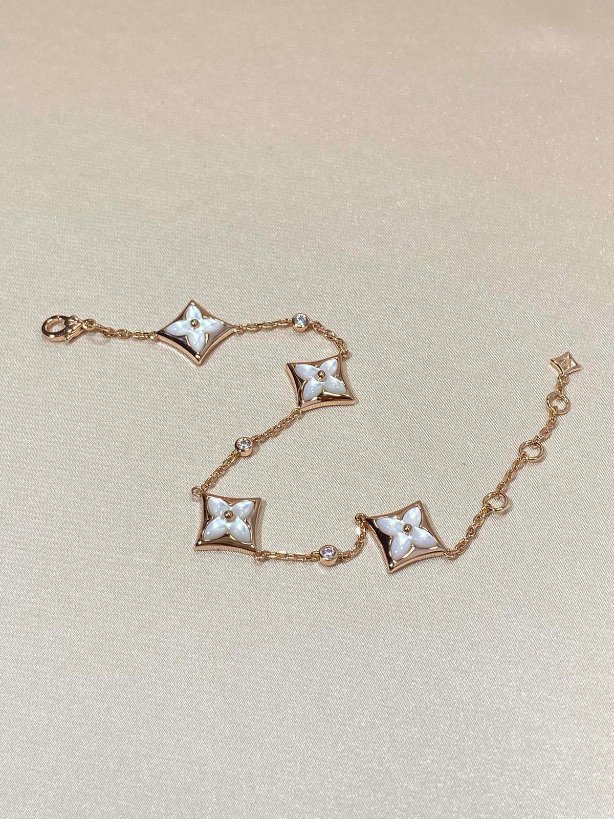 [Super CiCi ]STAR 4 MOTIF MOP DIAMOND PINK GOLD BRACELET