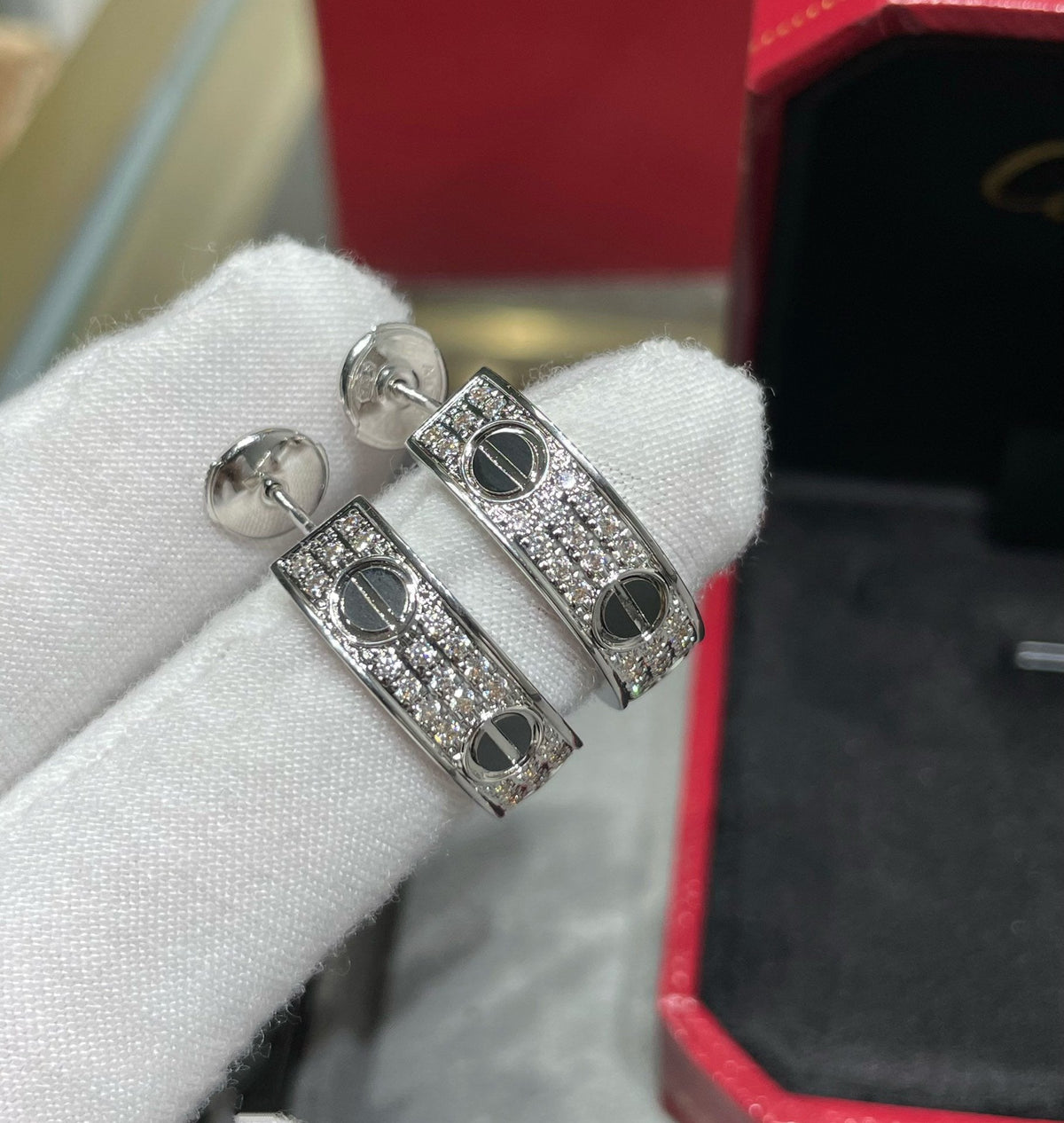 [Super CiCi ]LOVE CERAMIC DIAMOND PAVED SILVER EARRINGS