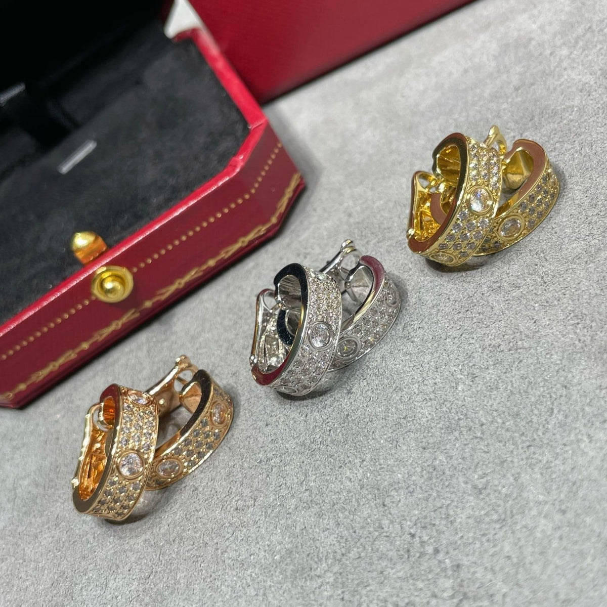 [Super CiCi ]LOVE 5.5MM DIAMOND PAVED EARRINGS