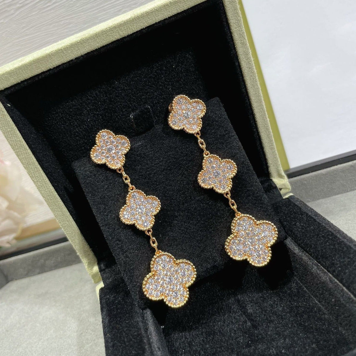 [Super CiCi ]CLOVER 3 MOTIFS DIAMOND PAVED ROSE GOLD EARRINGS