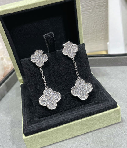 [Super CiCi ]CLOVER 2 MOTIFS DIAMOND PAVED SILVER EARRINGS