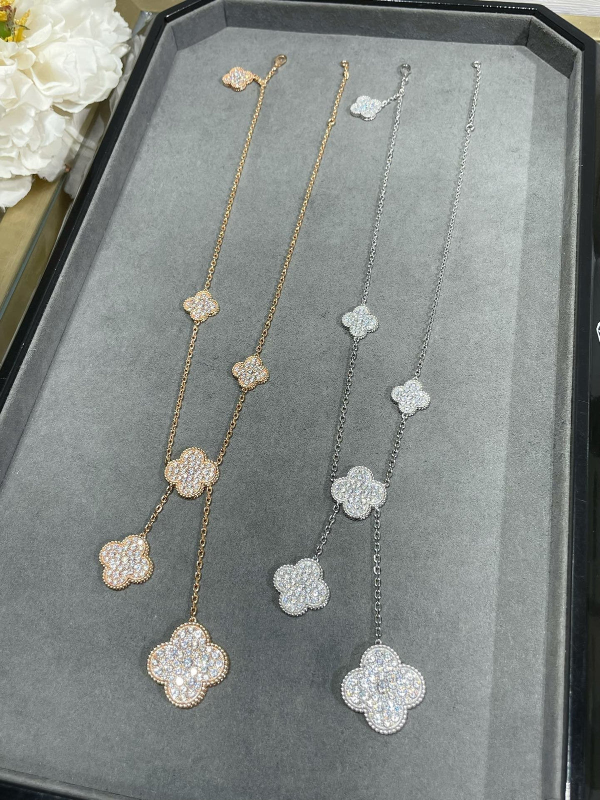 [Super CiCi ]CLOVER 6 MOTIF DIAMOND PAVED NECKLACE