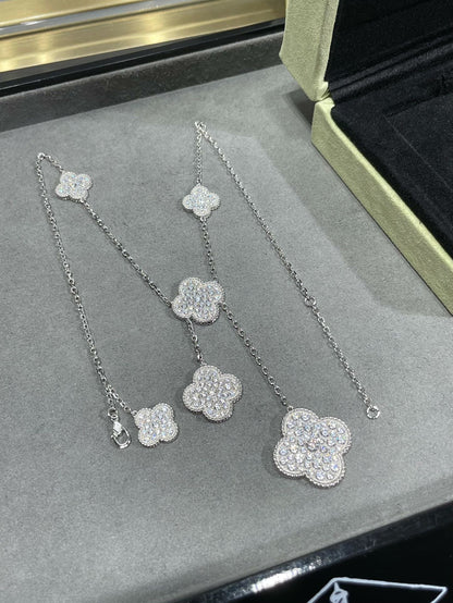 [Super CiCi ]CLOVER 6 MOTIF DIAMOND PAVED NECKLACE