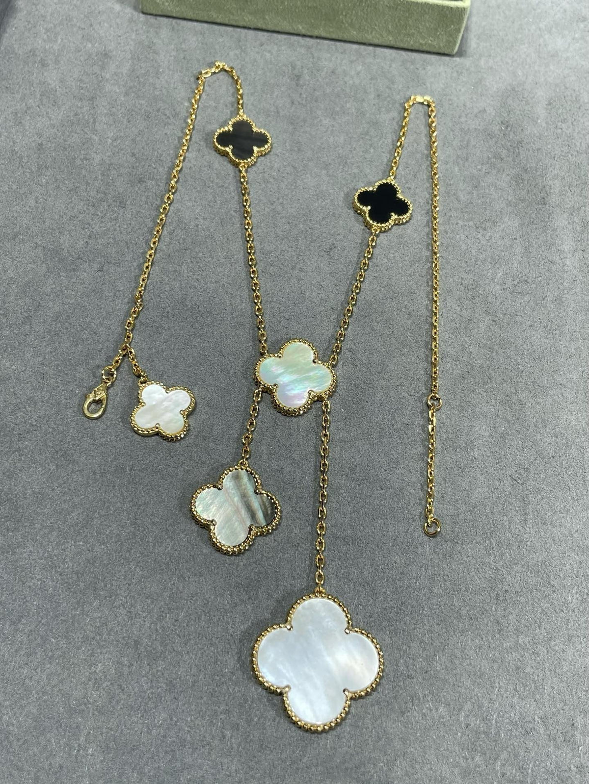 [Super CiCi ]CLOVER 6 MOTIF MOP ONYX GOLD NECKLACE